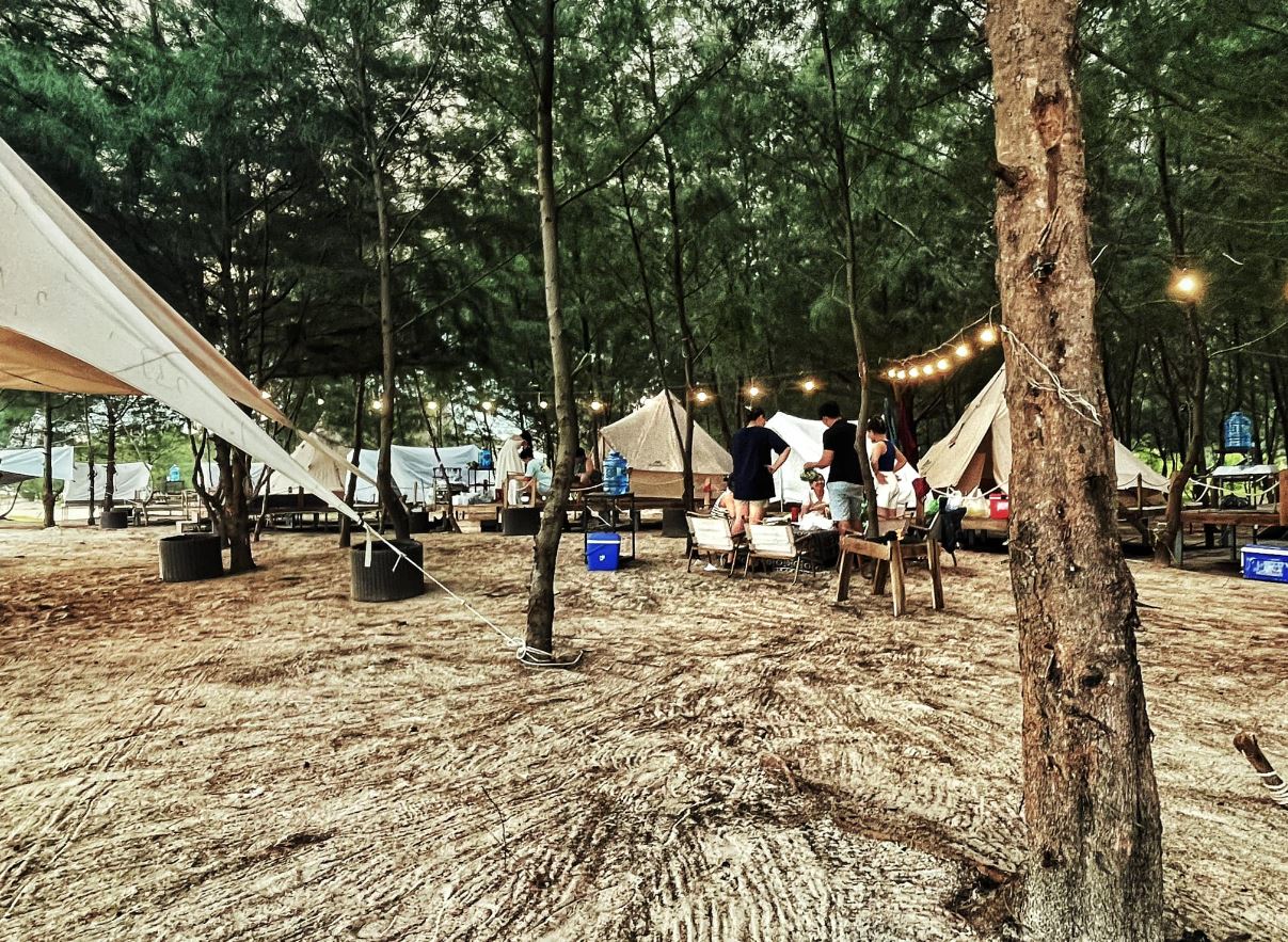 Thuê lều cắm trại hồ Tràm